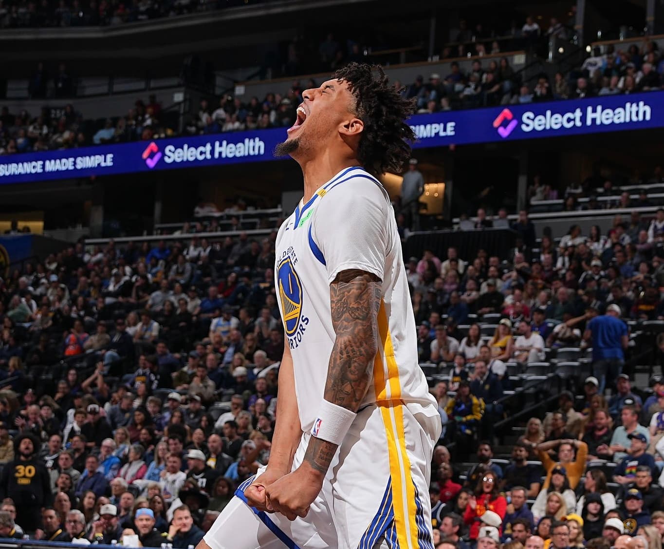 Lendeborg inmenso liderando Warriors ante Nuggets