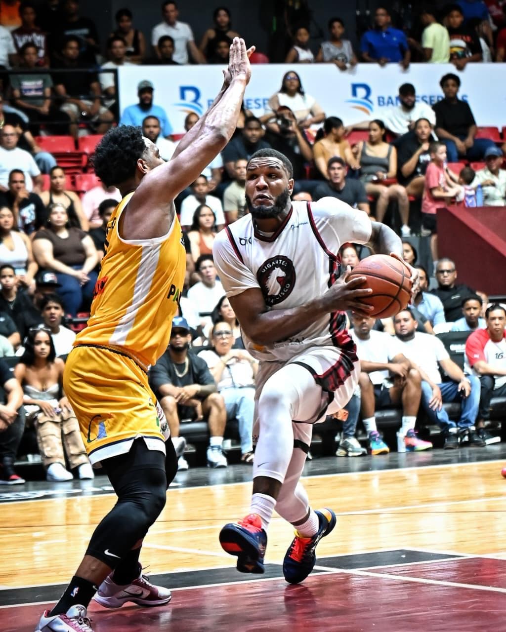 Gigantes a un triunfo de su tercera corona en la LNB