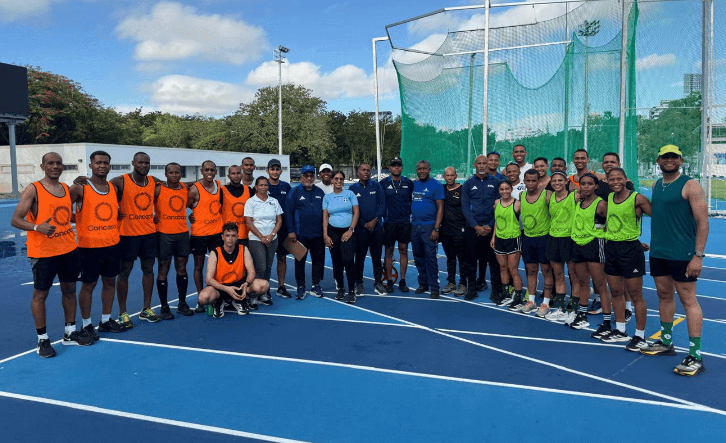 Todos los árbitros dominicanos aprobaron evaluación física para optar a la insignia FIFA 2027