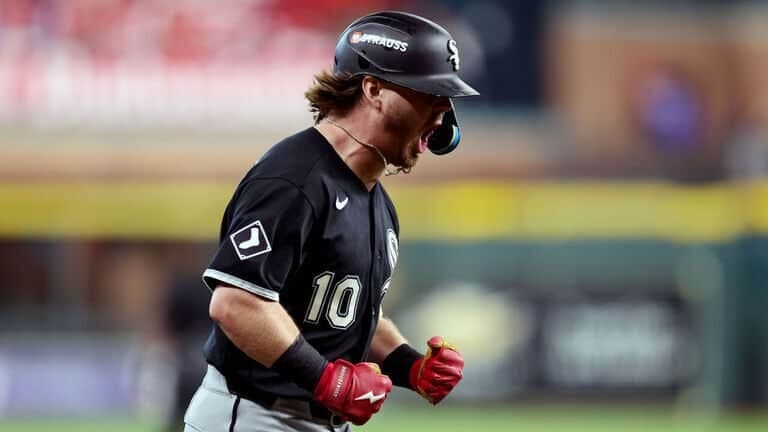 Los Medias Blancas vencen a los Astros y ganan su primera serie de postemporada desde 2005