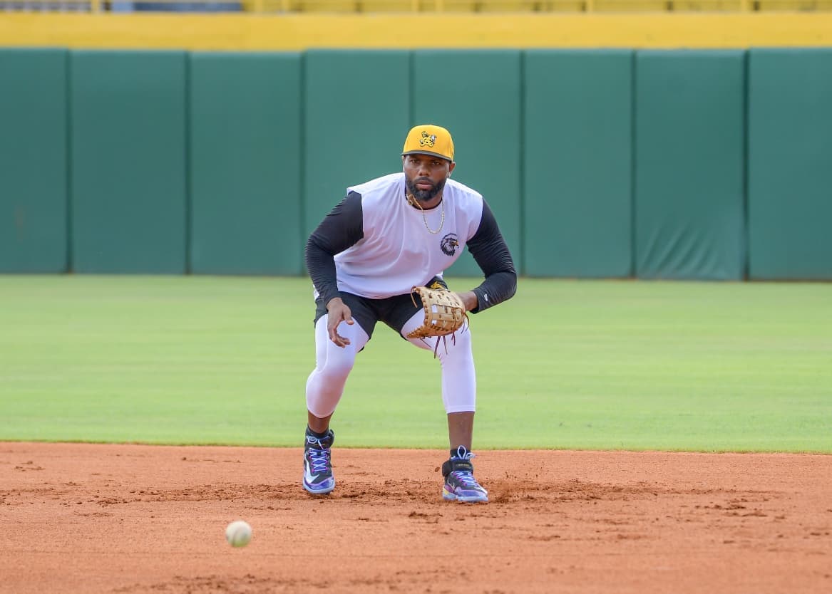 Aderlin Rodríguez y Jorge Bonifacio se integran a los entrenamientos de las Águilas Cibaeñas - Águilas Cibaeñas