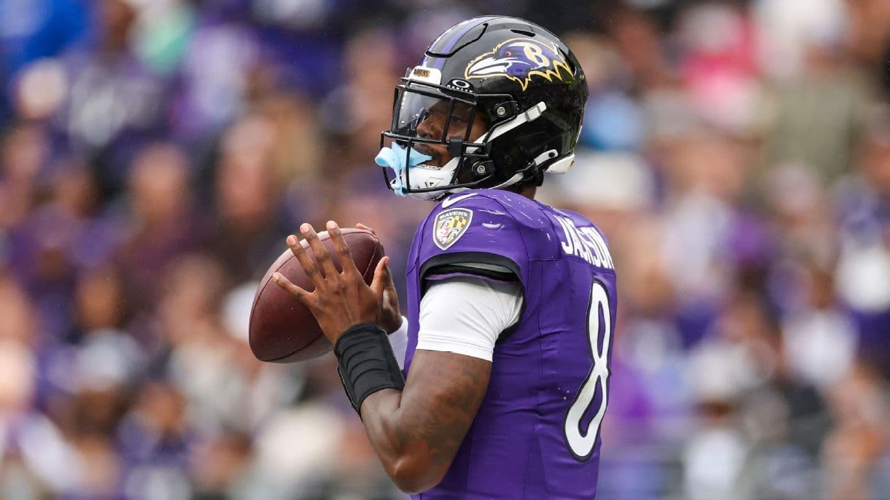 Ravens contarán con el QB Lamar Jackson ante Bills al tener dolor "soportable"