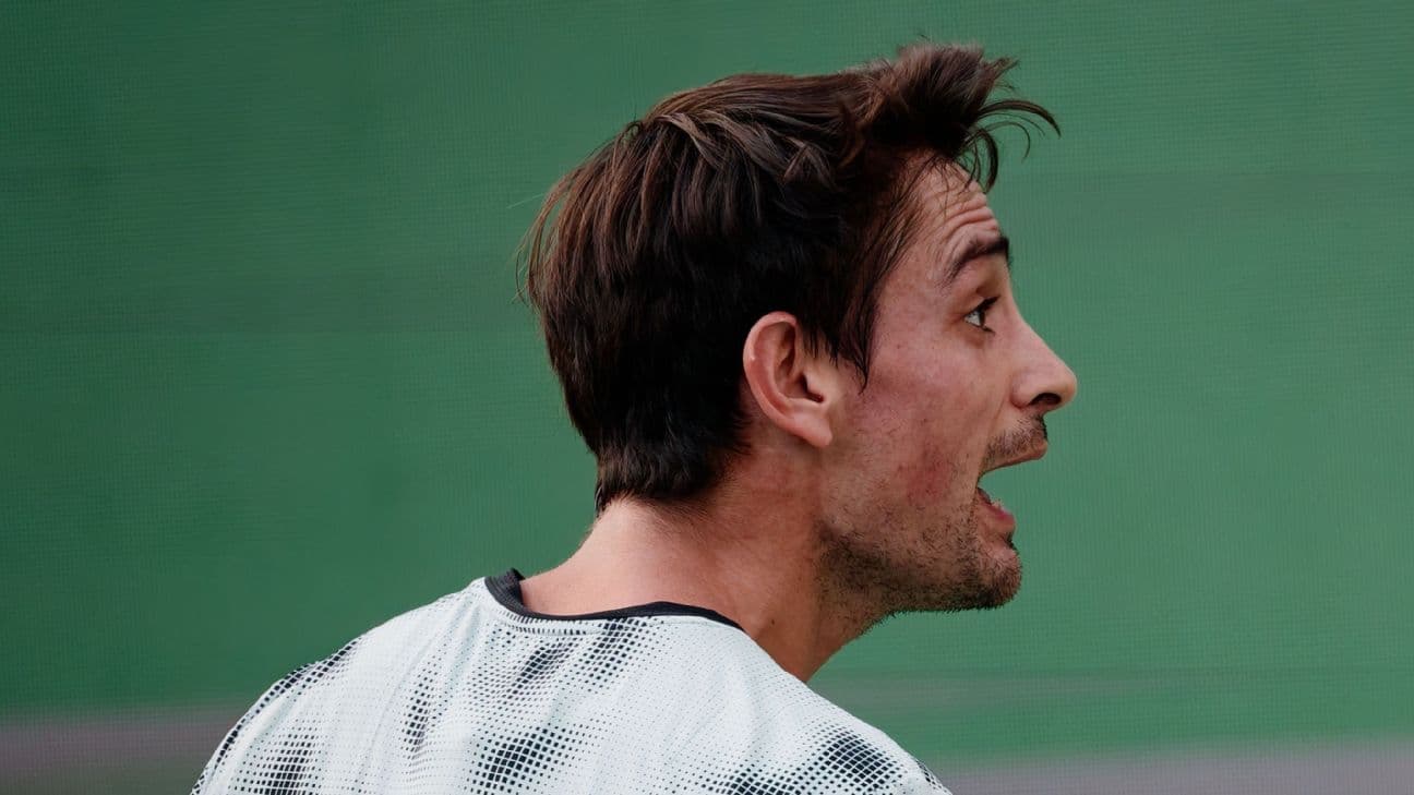 Navone ganó el duelo albiceleste y aseguró su plaza en octavos de final del ATP de Bruselas