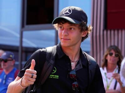F1: Antonelli sale desde la 'pole', por delante de los Red Bull