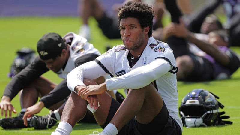 Marlon Humphrey, de Ravens, denuncia "calumnias" contra QB Lamar Jackson