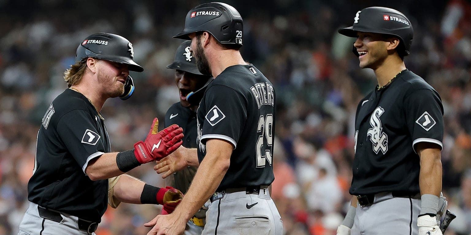 Medias Blancas barren a Astros y ganan su 1ra serie de playoffs desde 2005