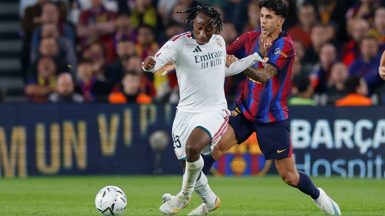 Árbitros analizan polémica de Cancelo en Barcelona vs Real Madrid