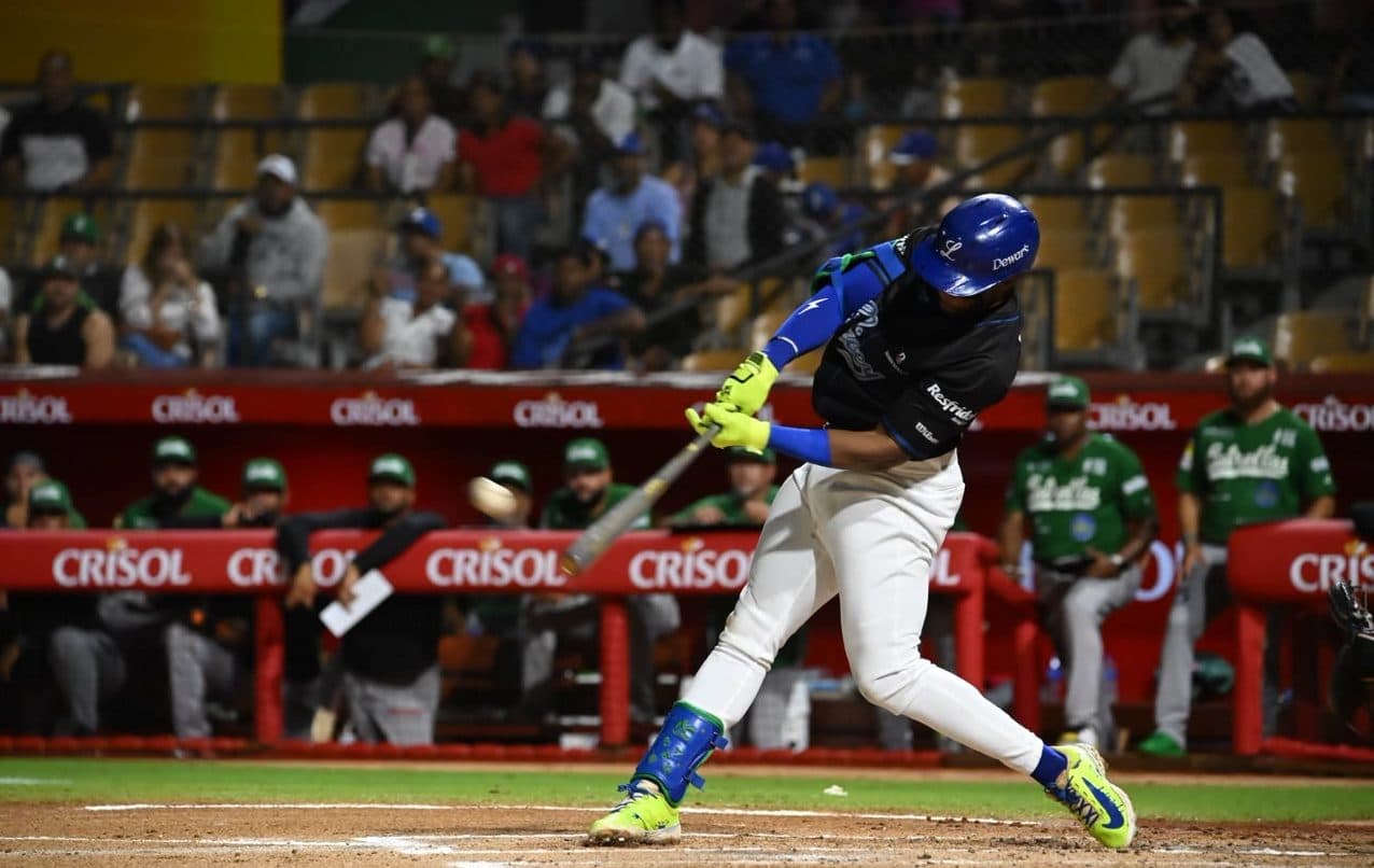 Rojas Jr. jonronea y Licey blanquea Estrellas