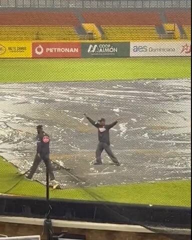 Las lluvias provocan segunda posposición del partido entre Estrellas y Águilas