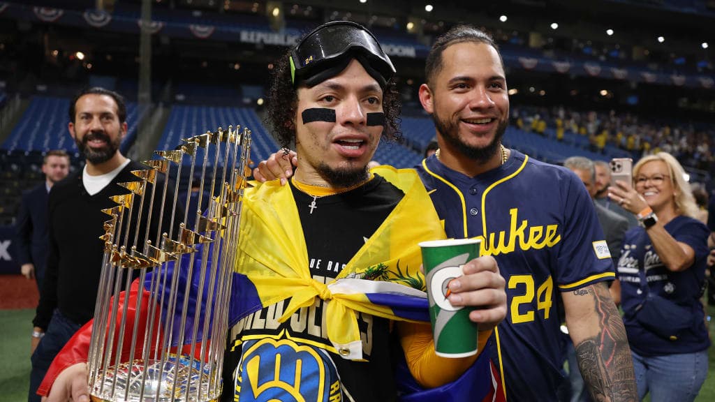 Gran año de los hermanos Contreras culmina con un abrazo en la Serie Mundial