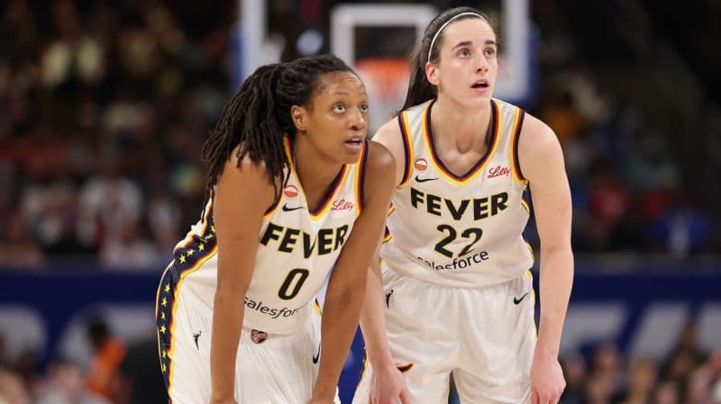 WNBA: Mitchell y Clark dejan su marca en el libro de récords