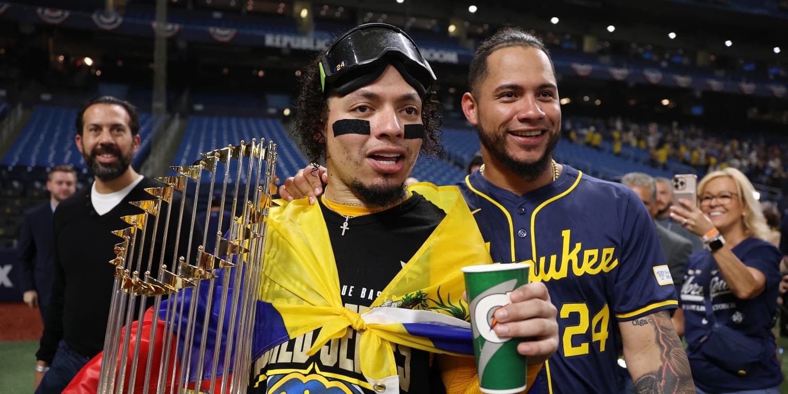 Gran año de los hermanos Contreras culmina con un abrazo en la Serie Mundial