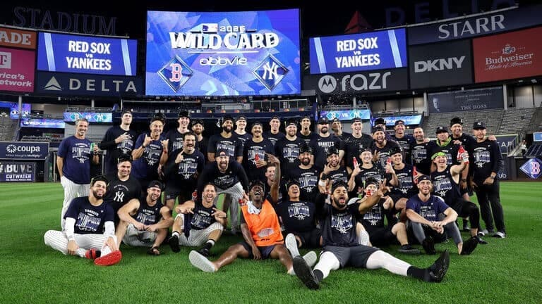 Los Yanquis vencen a los Medias Rojas y avanzan a serie divisional