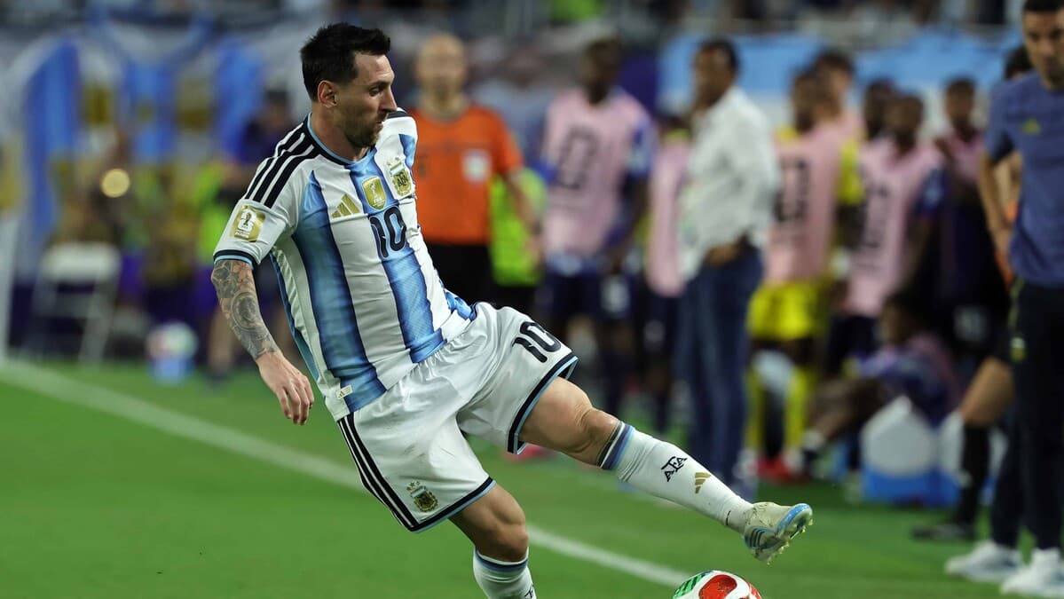 Messi se despide de Argentina como dueño de una colección de récords