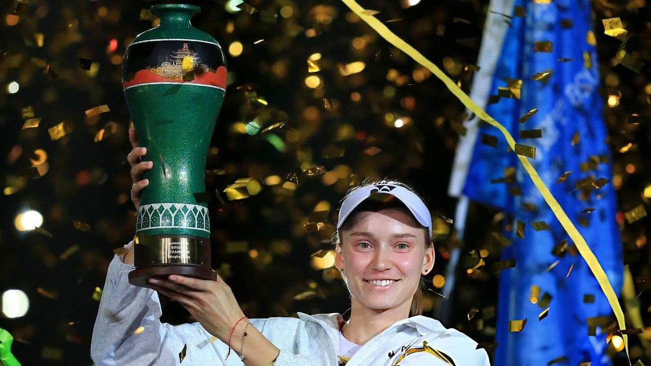 Rybakina arrasó en la final, consiguió el bicampeonato en Ningbo y ganó su primer título como N°1 del mundo