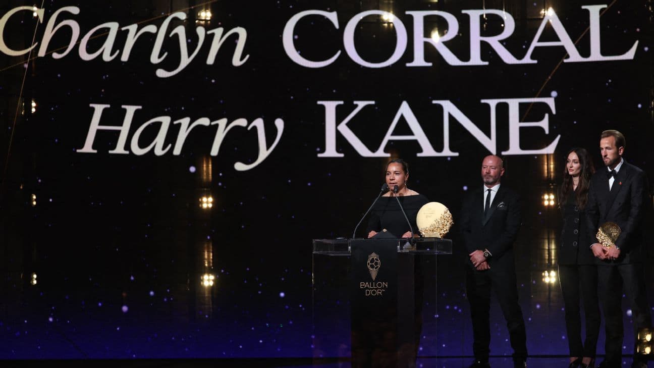 Charlyn Corral gana Balón de Oro a delantera del año