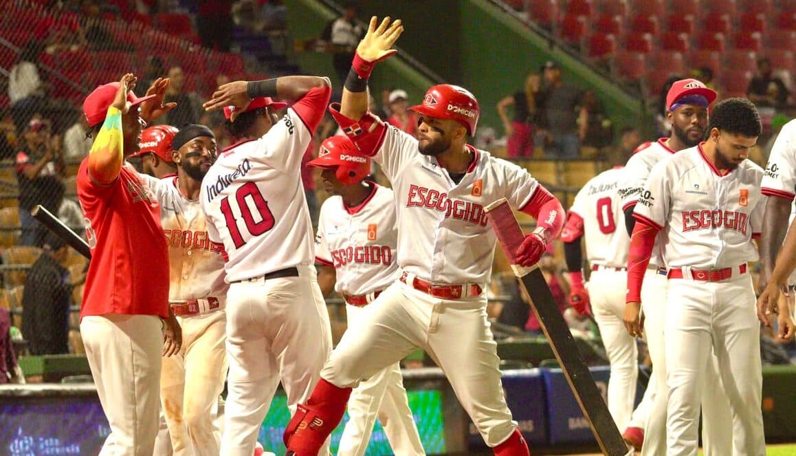 Leones ganan sexto seguido al blanquear a las Estrellas