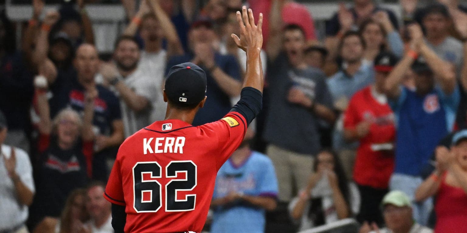 Bravos sellan su pase a la Serie Divisional detrás de tres jonrones