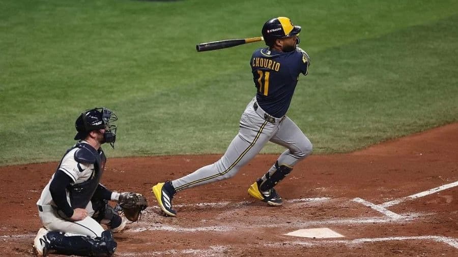 Tres marcas memorables no bastaron a Milwaukee para coronarse en la Serie Mundial.